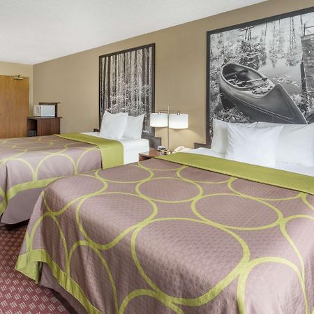 Super 8 By Wyndham Hebron Lowell Area Εξωτερικό φωτογραφία