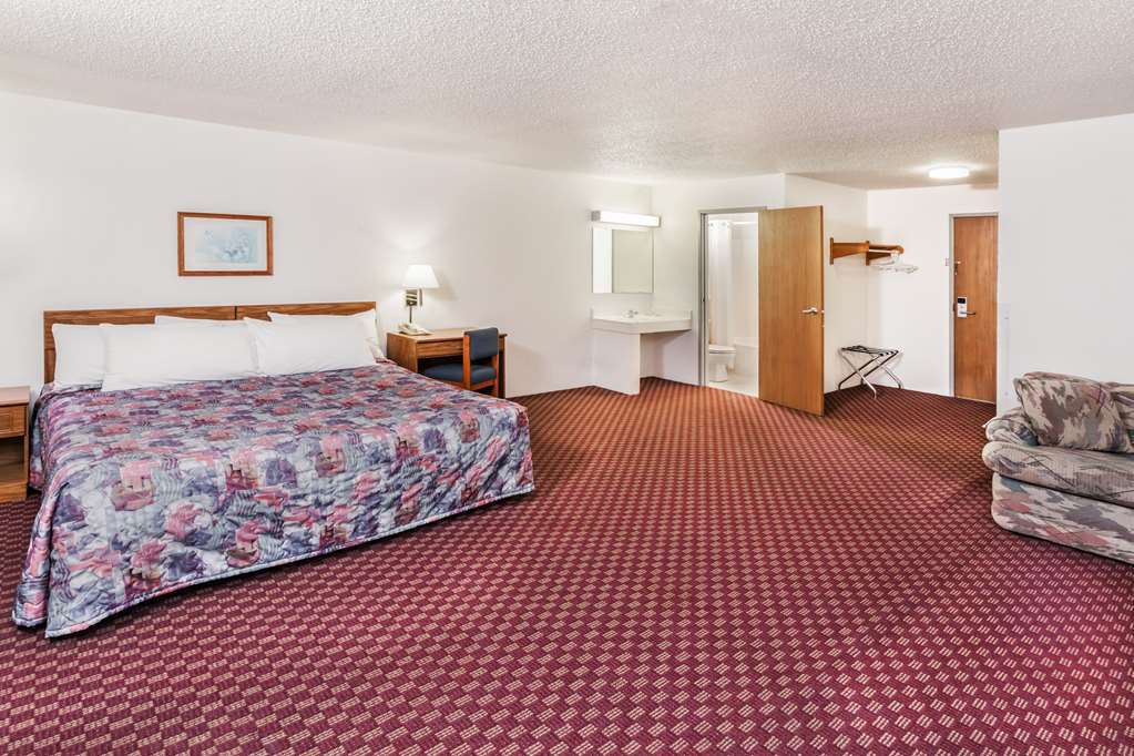Super 8 By Wyndham Hebron Lowell Area Δωμάτιο φωτογραφία