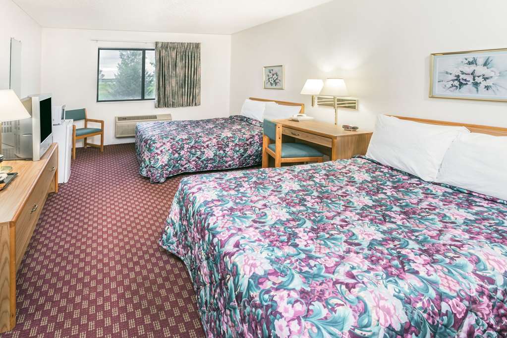 Super 8 By Wyndham Hebron Lowell Area Δωμάτιο φωτογραφία